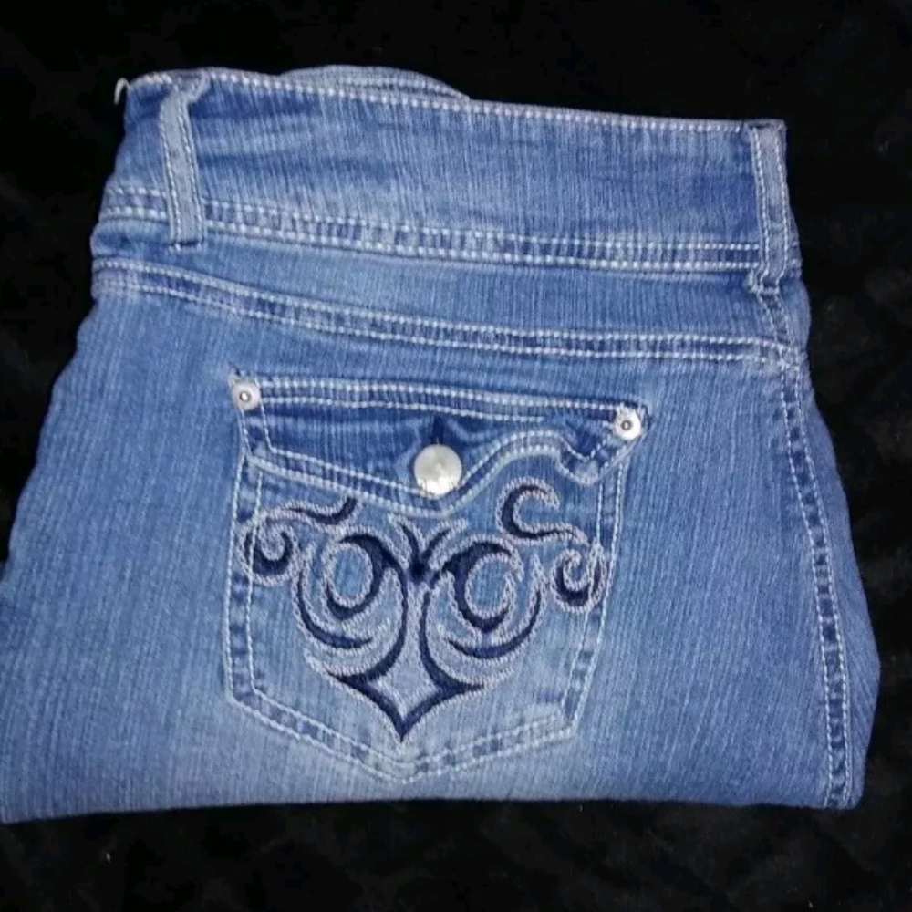 No Boundries distressed ripped Women's Tribal Jean